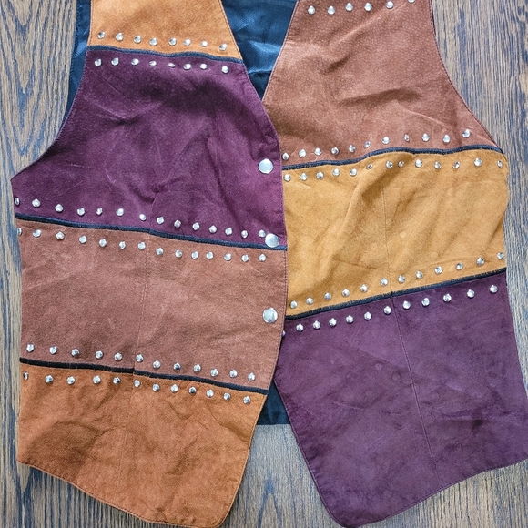 The Icing 90's Vintage 100% Geniune Leather Vest with Studs Size Women's Medium - Picture 4 of 8